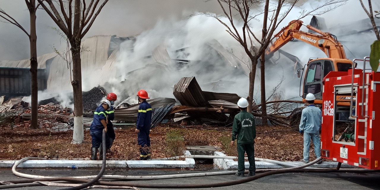 Kho hạt điều rộng 1.000m2 ở Bà Rịa- Vũng Tàu chìm trong biển lửa ảnh 2