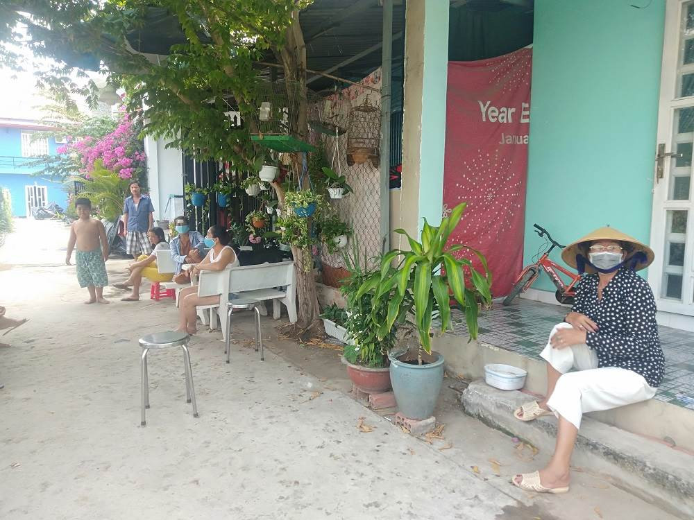 Dân nhận quyết định cưỡng chế trong thời gian 'cách ly toàn xã hội' ảnh 2