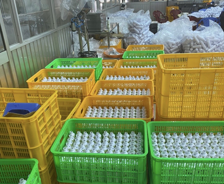 Doanh nghiệp bất an trước nguy cơ nước rửa tay khô diệt khuẩn có thể bị thu hồi ảnh 4