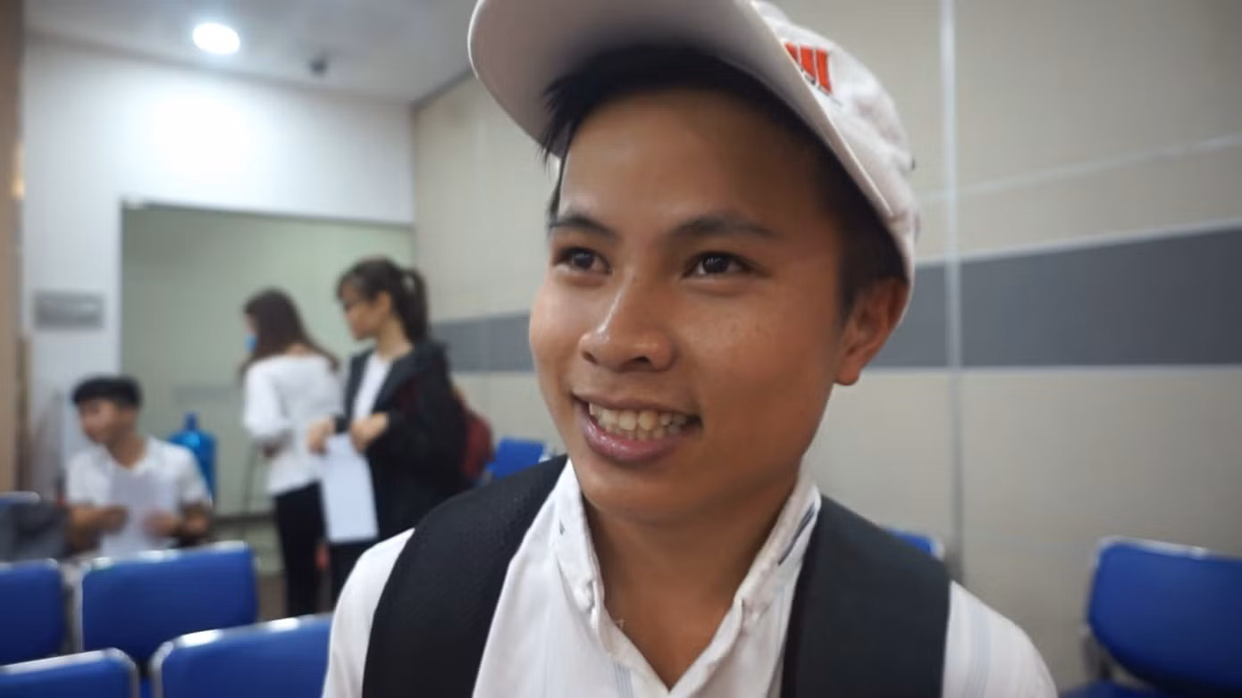 Bạn trẻ hào hứng tham gia hiến máu Chủ nhật Đỏ ảnh 3