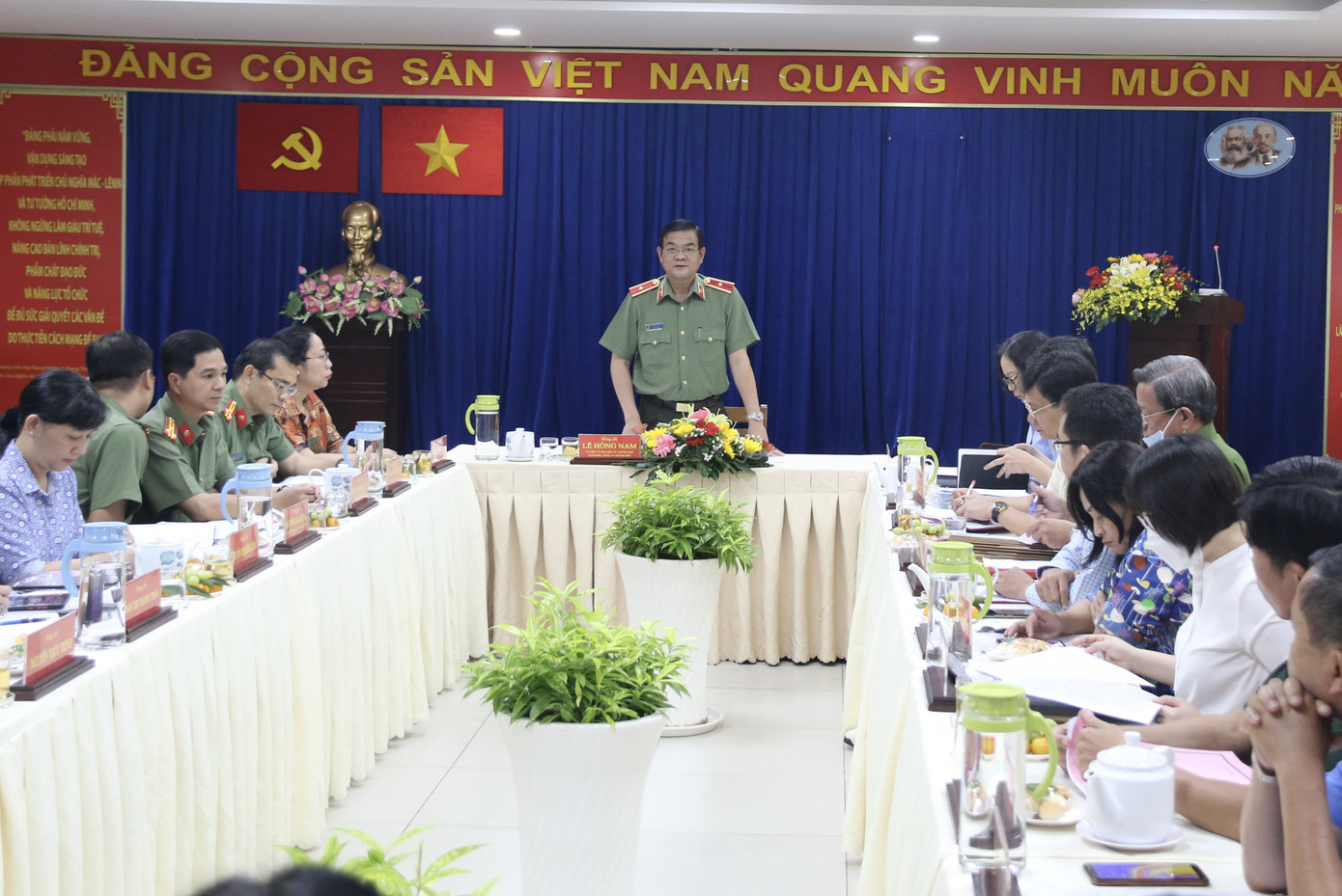 Giám đốc Công an TPHCM kiểm tra công tác bảo vệ bầu cử ảnh 1