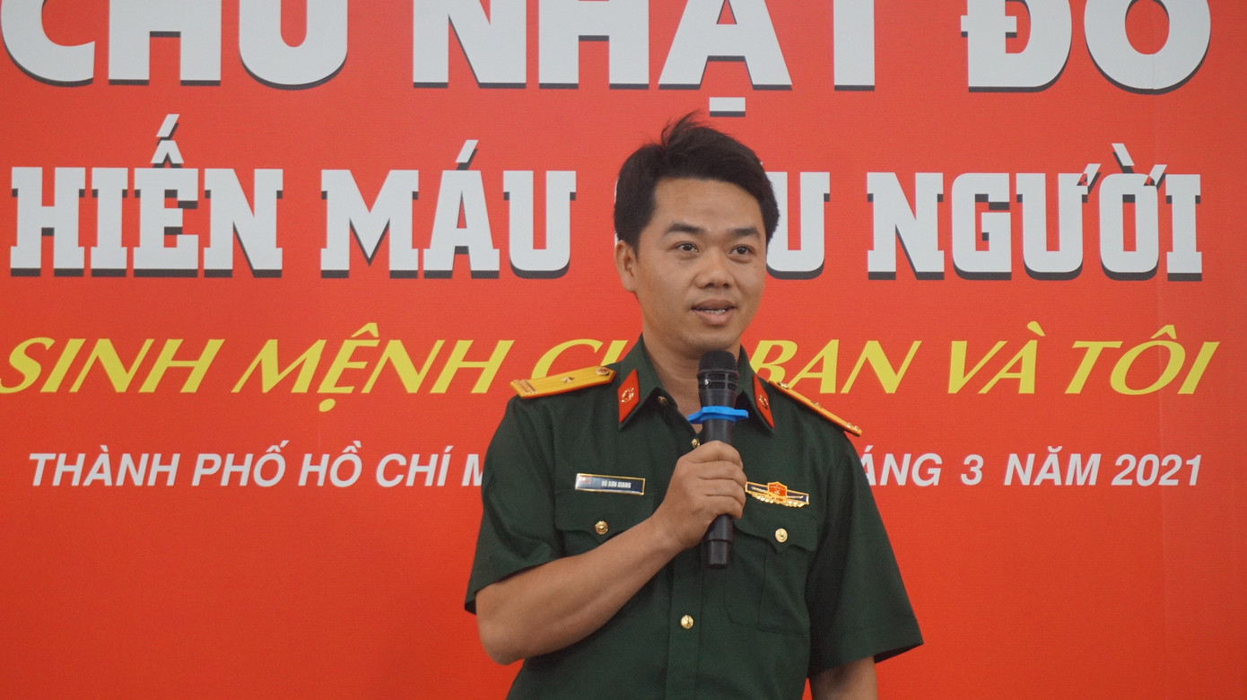 Bạn trẻ hào hứng tham gia hiến máu Chủ nhật Đỏ ảnh 5