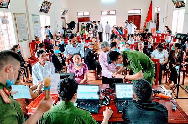 Dân lo căn cước công dân gắn chíp có định vị theo dõi, Công an TPHCM nói gì? ảnh 4 Dân lo căn cước công dân gắn chíp có định vị theo dõi, Công an TPHCM nói gì? ảnh 4