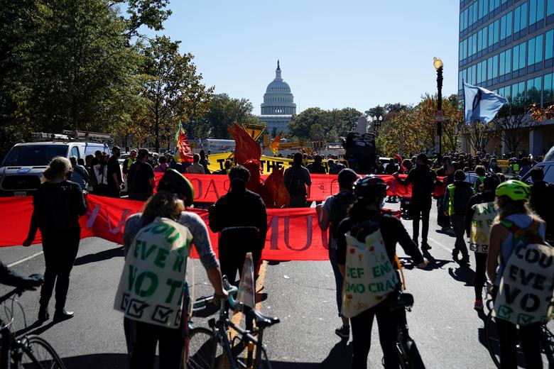 Mỹ: Biểu tình hậu bầu cử lan khắp nước Mỹ, 60 người bị bắt ảnh 8