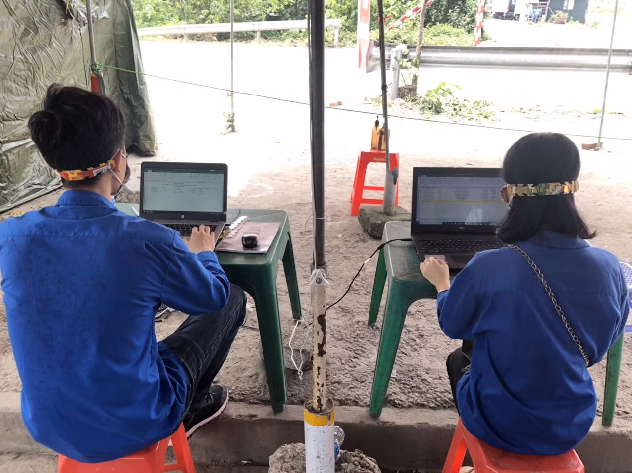 Độc đáo 'tai giả' đeo khẩu trang phòng chống dịch, bệnh ảnh 1