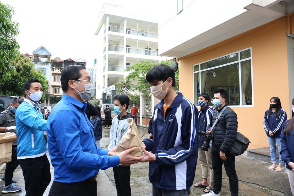 Tuổi trẻ Thủ đô với chiến dịch 10.000 việc làm, phát 8.000 suất ăn mỗi ngày chống dịch ảnh 2