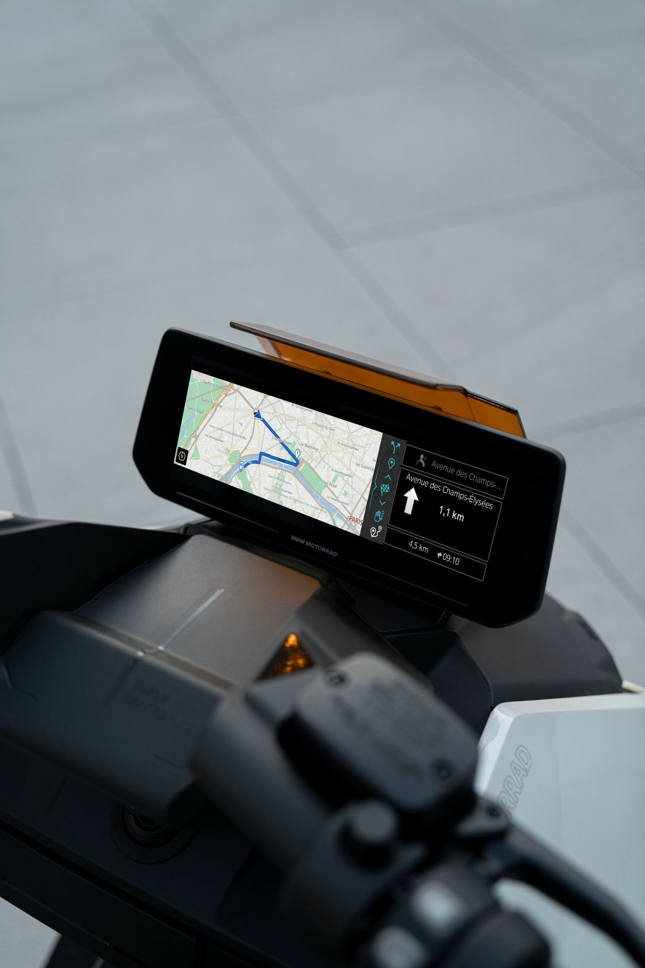 Xe tay ga sạc điện hỗ trợ kết nối smartphone ảnh 6