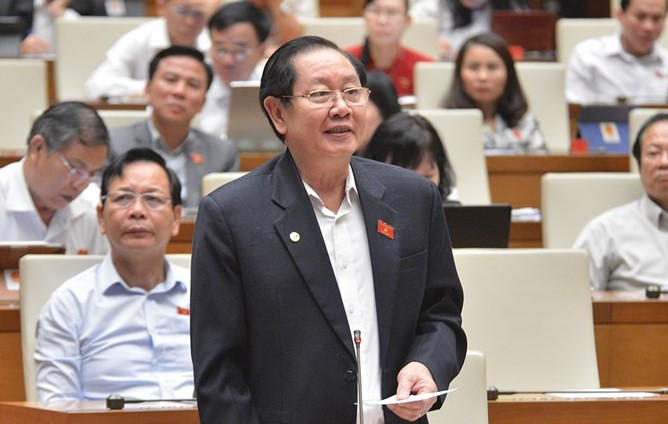 Bao giờ bỏ chứng chỉ ngoại ngữ, tin học như Bộ trưởng đã 'hứa'? ảnh 1