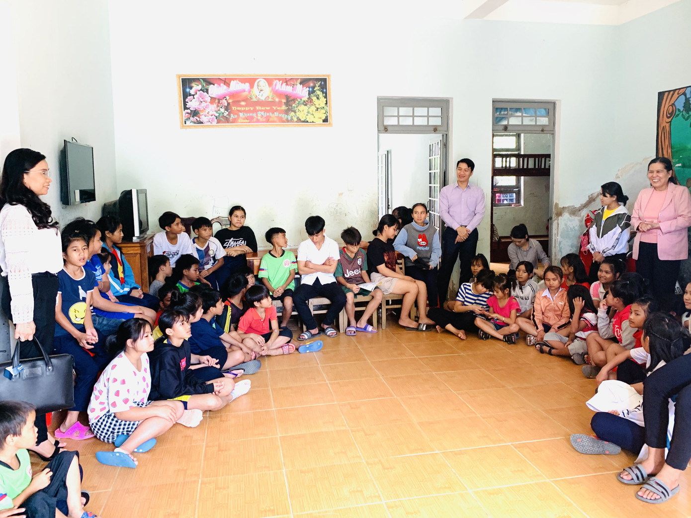 Lắng nghe và giải đáp những kiến nghị của trẻ em ảnh 2