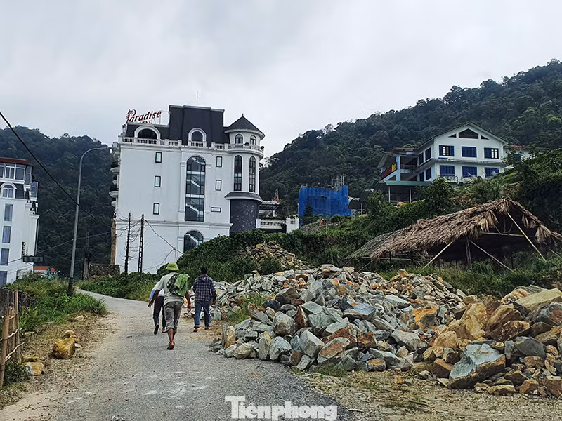 Tận thấy những công trình khoét núi, đổ bê tông kiên cố ở Tam Đảo ảnh 5