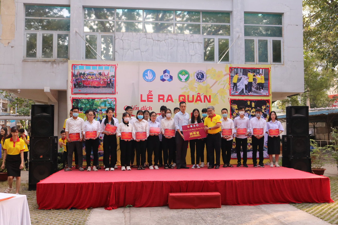 Xuân Tình nguyện 2021 của 1.000 sinh viên trường ĐH Bách khoa (ĐHQG TP. HCM) ảnh 2