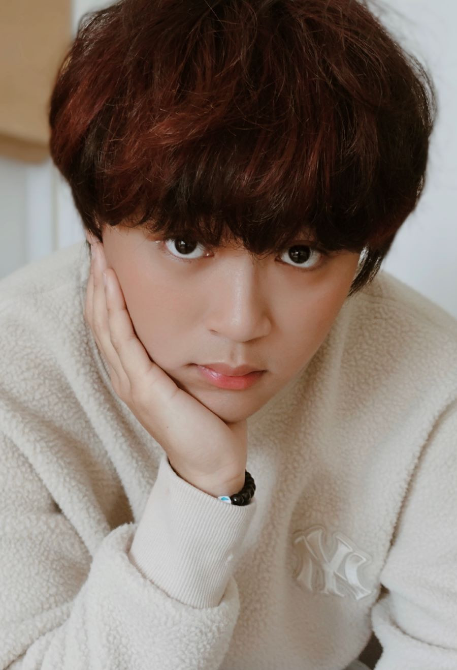 “Hoàng tử tình ca” Thiên Khôi: Đi diễn Tết, có bố mẹ là bạn đồng hành ảnh 1