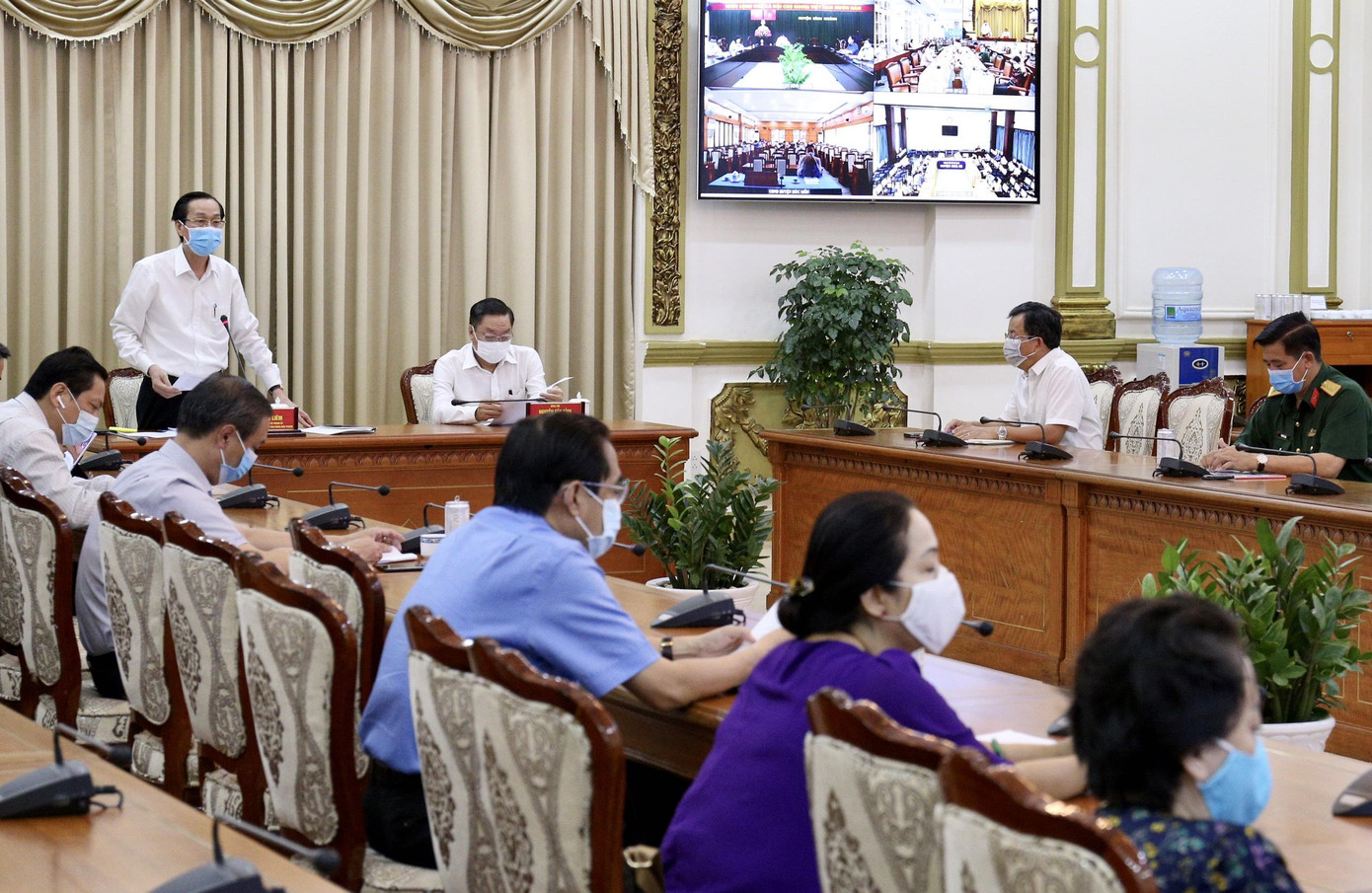 TPHCM kích hoạt các khu cách ly tạm thời tiếp nhận người nghi ngờ mắc COVID-19 ảnh 2