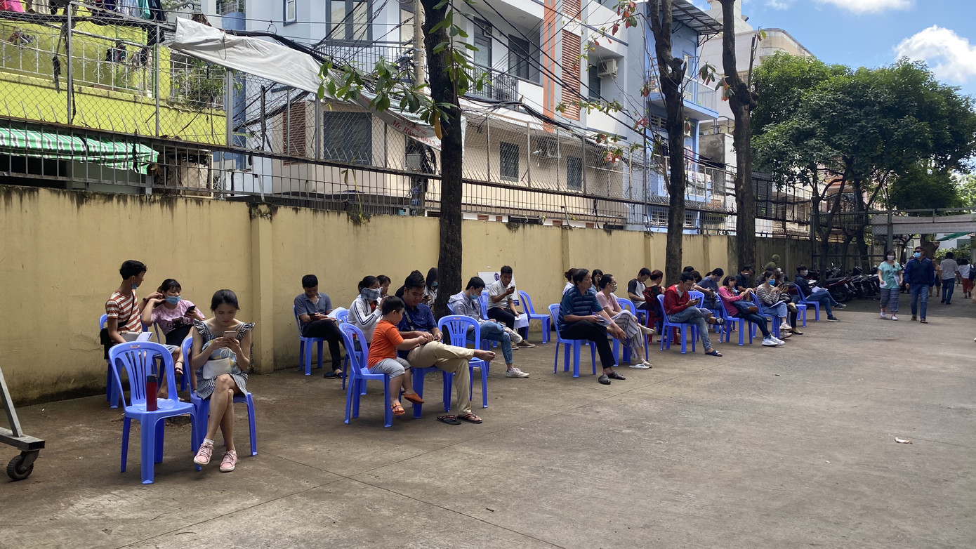 Số lao động xin trợ cấp thất nghiệp đã giảm: Nhiều người vẫn khốn khó ảnh 3