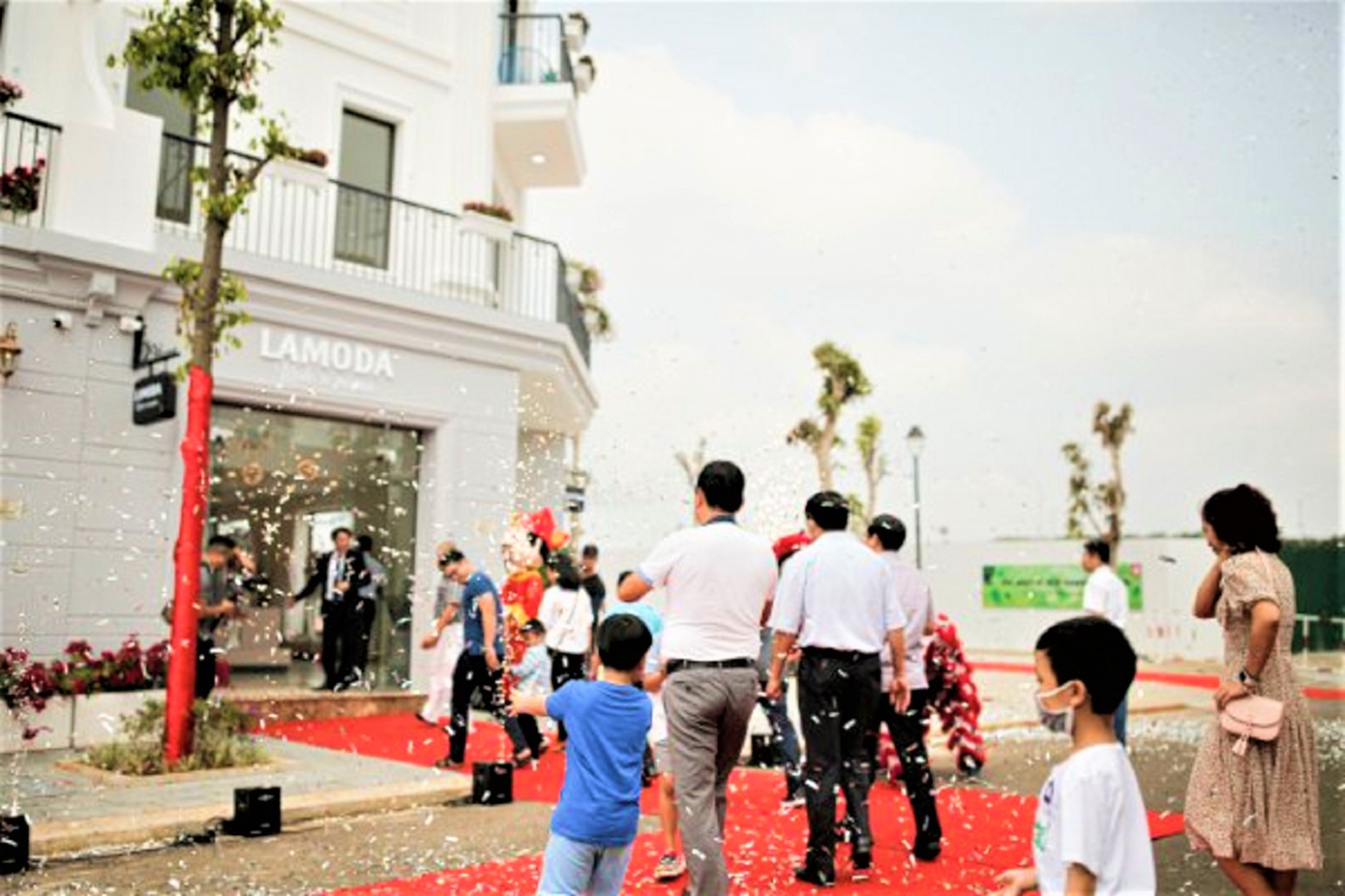 Đắk Lắk: Nghìn người đến xem khu nhà thân thiện với môi trường ảnh 3