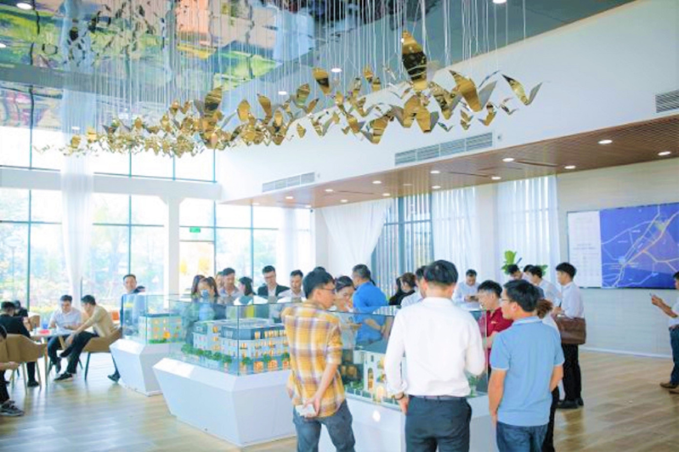 Đắk Lắk: Nghìn người đến xem khu nhà thân thiện với môi trường ảnh 1