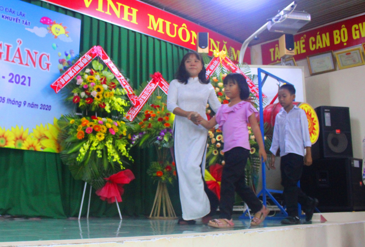 Đắk Lắk: 2 trường hủy lễ khai giảng vì bạch hầu ảnh 3