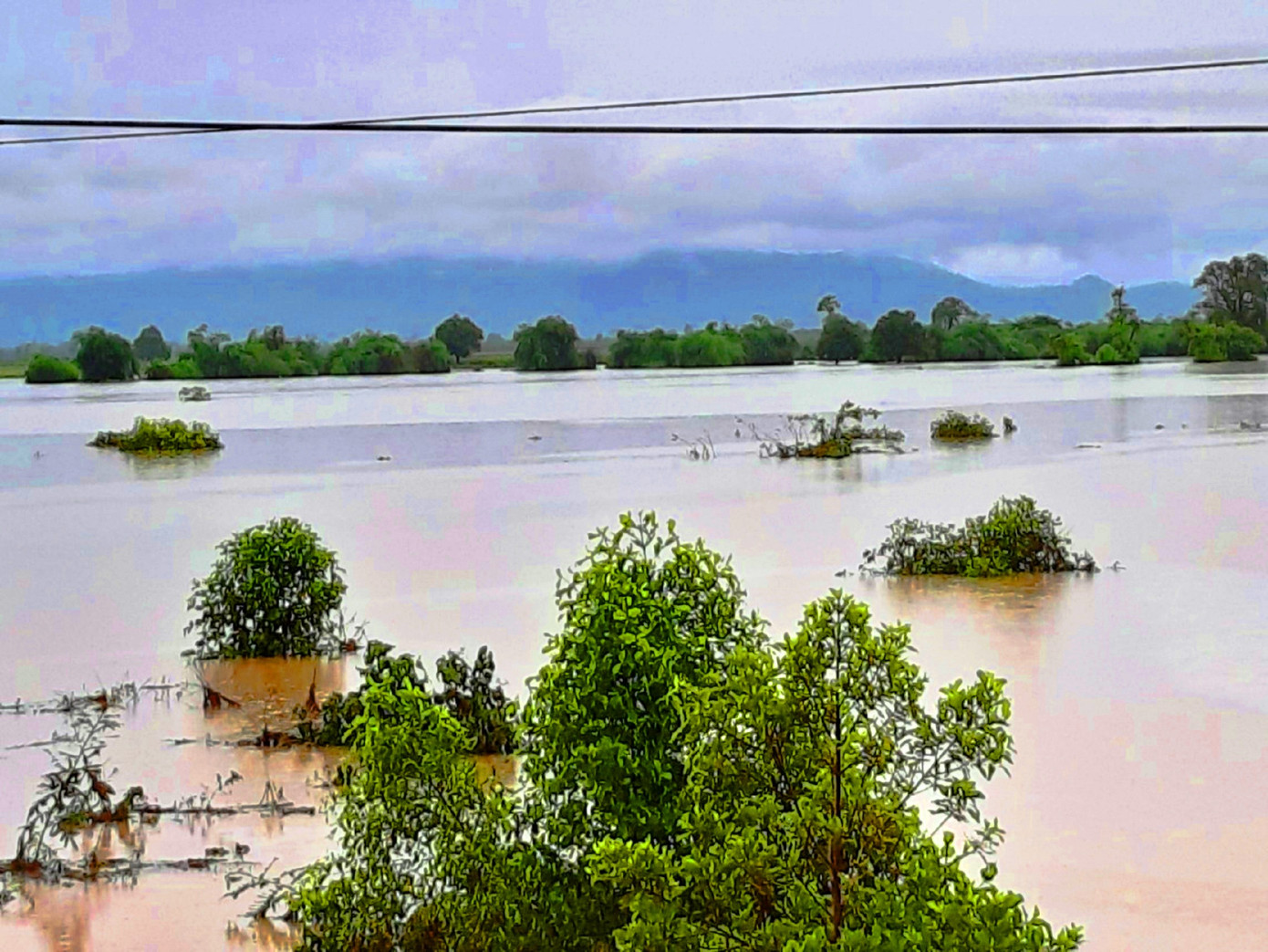 Vùng biên Đắk Lắk ngập lụt, hơn 51 tỷ đồng trôi theo nước ảnh 1