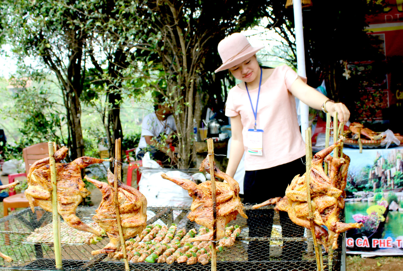 Gà nướng 'sa lửa' Tây Nguyên: Nhìn thôi đã thèm ảnh 5