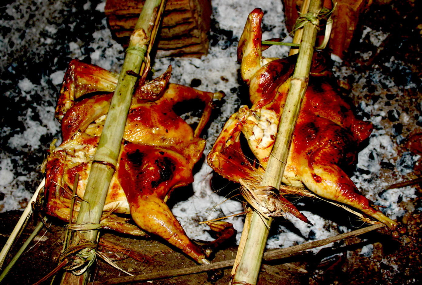 Gà nướng 'sa lửa' Tây Nguyên: Nhìn thôi đã thèm ảnh 3