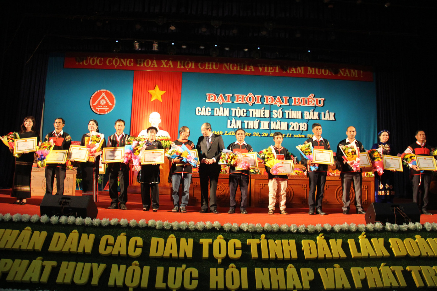 Phó Chủ tịch Thường trực Quốc hội dự Đại hội các dân tộc thiểu số ảnh 3