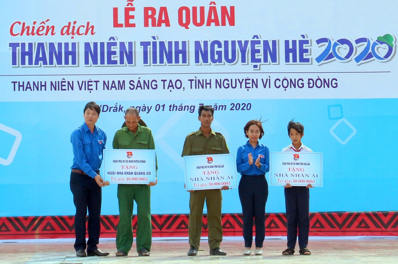 Đắk Lắk: Nhiều hoạt động ý nghĩa của tuổi trẻ giúp đỡ cộng đồng ảnh 3