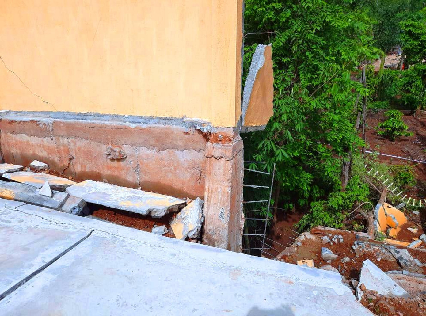 Đắk Nông: Sẽ thanh tra công trình tiền tỷ sập do mưa ảnh 1