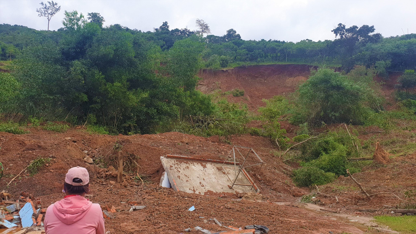 Bí thư Đắk Lắk: Có thể cưỡng chế đưa dân ra khỏi vùng sạt lở ảnh 4