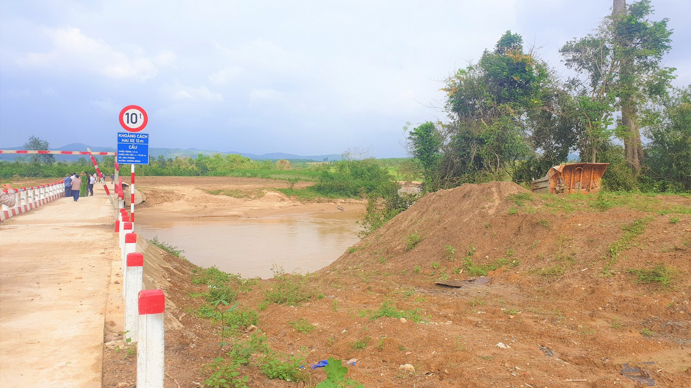 Bí thư Đắk Lắk: Có thể cưỡng chế đưa dân ra khỏi vùng sạt lở ảnh 3