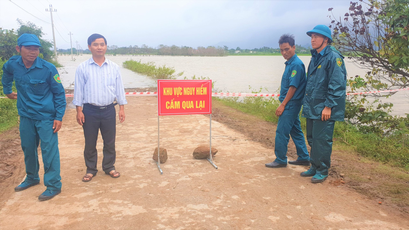 Bí thư Đắk Lắk: Có thể cưỡng chế đưa dân ra khỏi vùng sạt lở ảnh 2