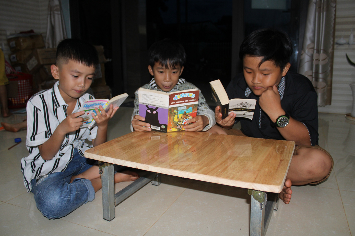 Thầy cô biến nhà riêng thành nơi dạy miễn phí cho trẻ em vùng sâu ảnh 4