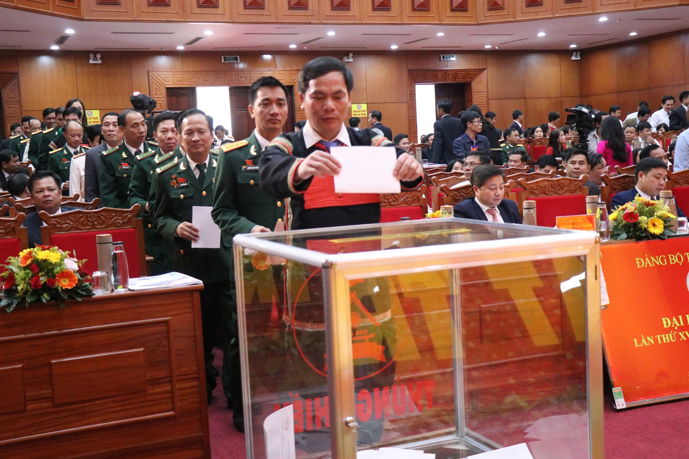 Ông Bùi Văn Cường tái cử Bí thư Tỉnh ủy Đắk Lắk ảnh 1