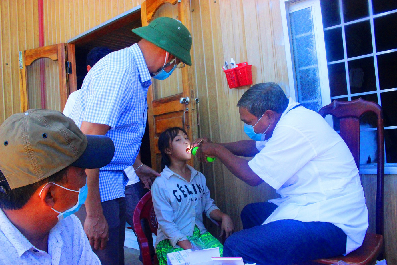 Chuyện hy hữu: Sinh con khi bị bạch hầu ảnh 1