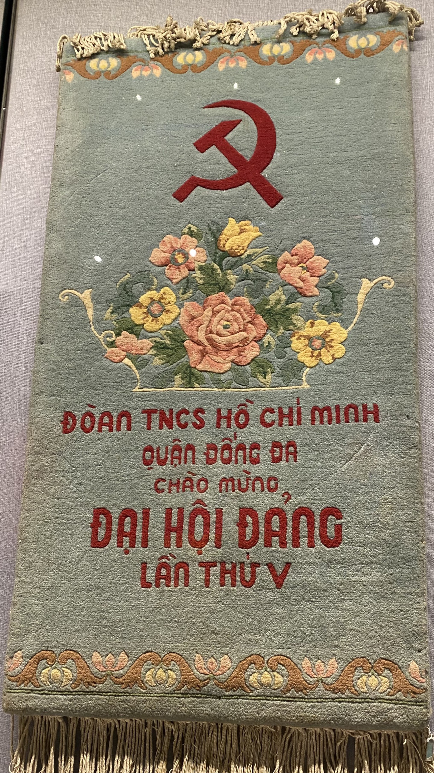 Hàng trăm tài liệu, hiện vật tái hiện lịch sử hào hùng và 12 kỳ đại hội Đảng ảnh 11