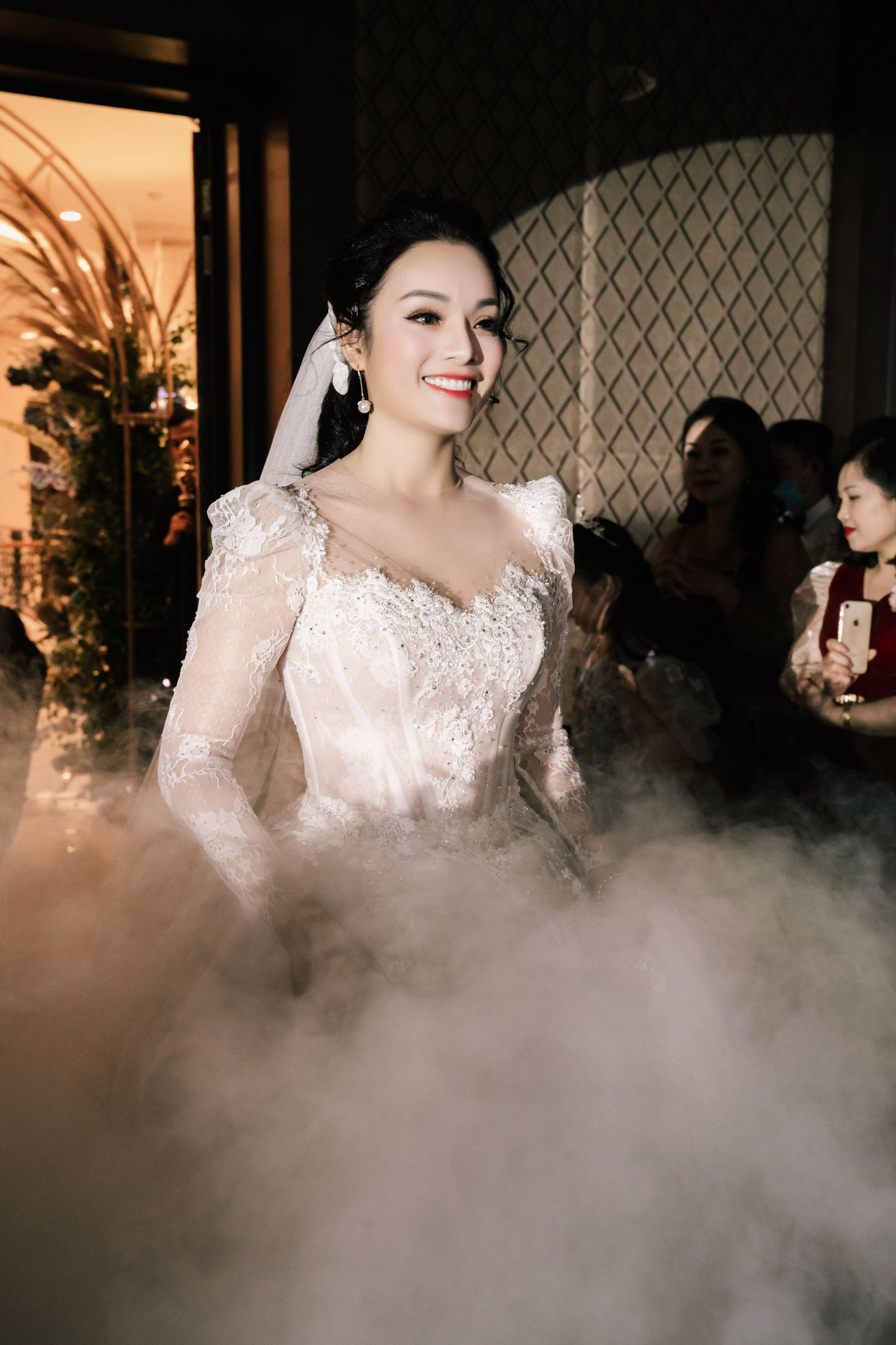 Ca sĩ Tân Nhàn bất ngờ kết hôn với một Phó giáo sư trẻ ảnh 6