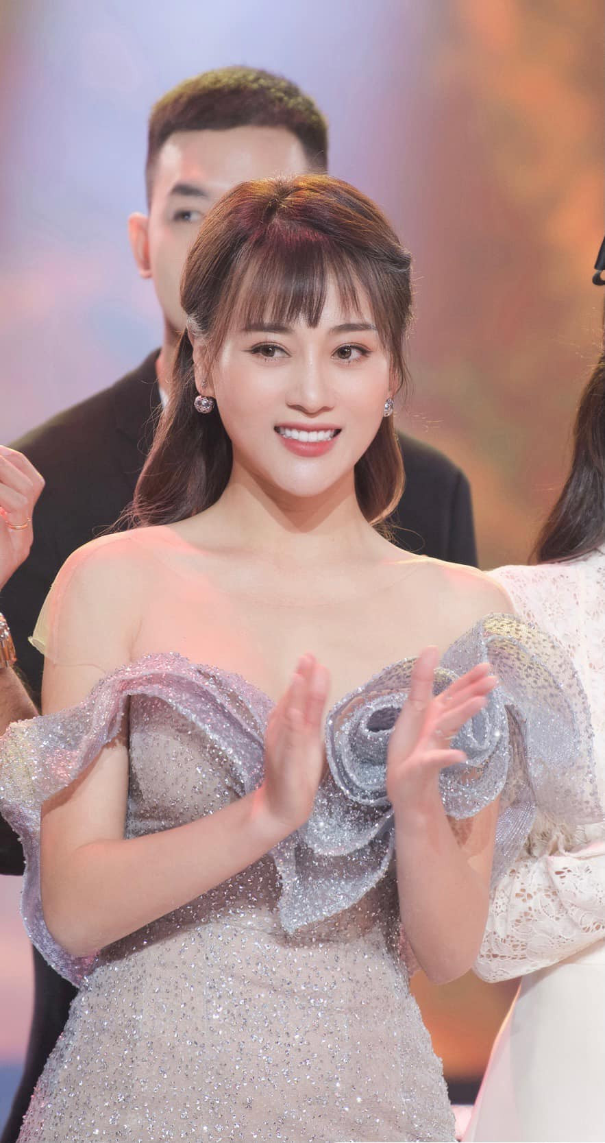 Phương Oanh: Năm 2021 cắt tóc, quyết định quay lại phim ảnh vì quá yêu nhân vật ảnh 1