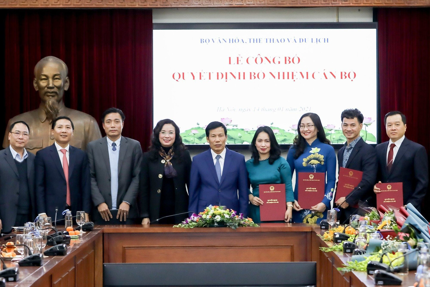 NSƯT Xuân Bắc được bổ nhiệm Giám đốc Nhà hát Kịch Việt Nam ảnh 1