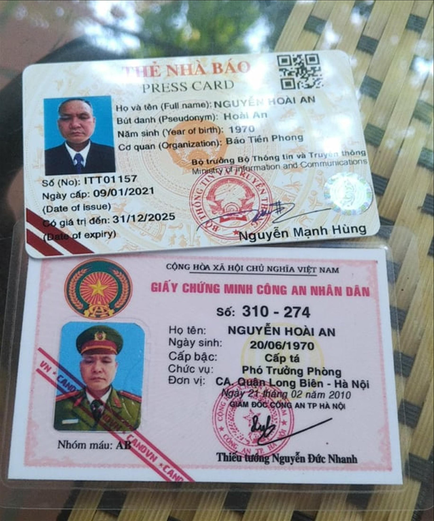 Thâm nhập đường dây làm giả&nbsp;thẻ nhà báo, công an ảnh 1