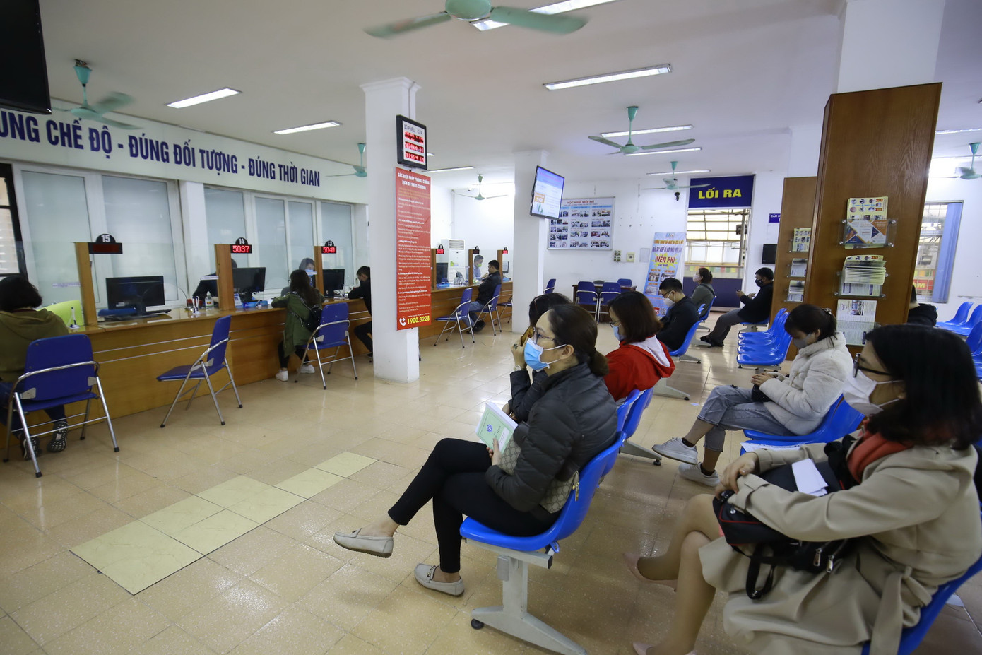 Mất việc và áp lực mưu sinh do dịch Covid-19 ảnh 1