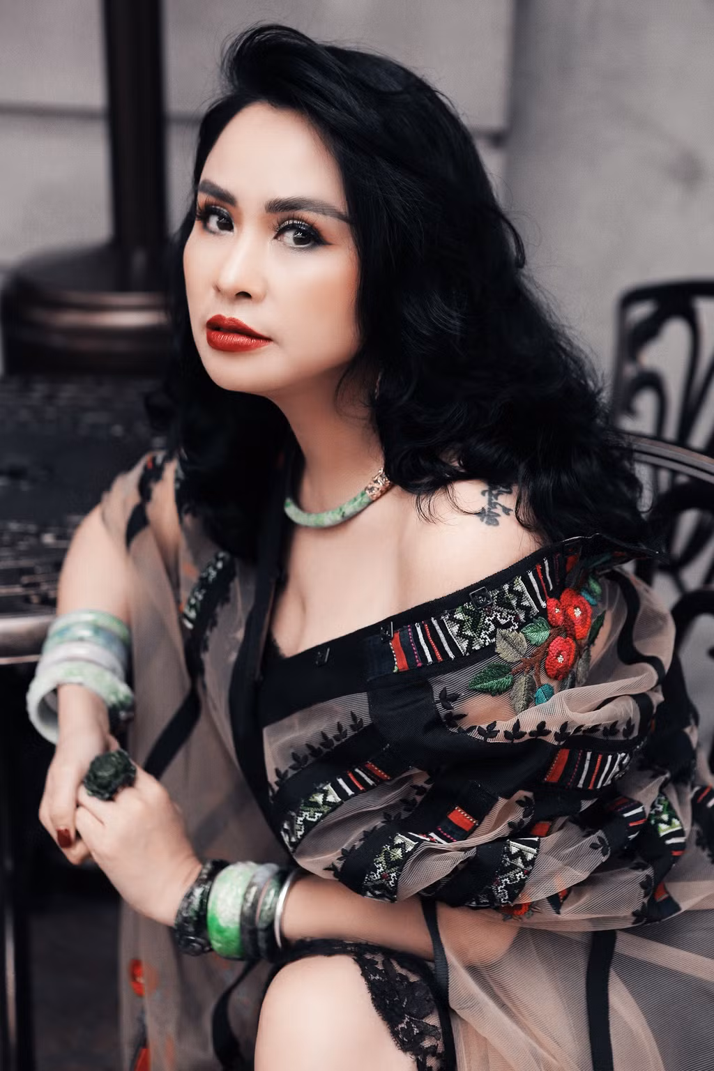 'Bình cũ rượu mới' vẫn nóng ảnh 2