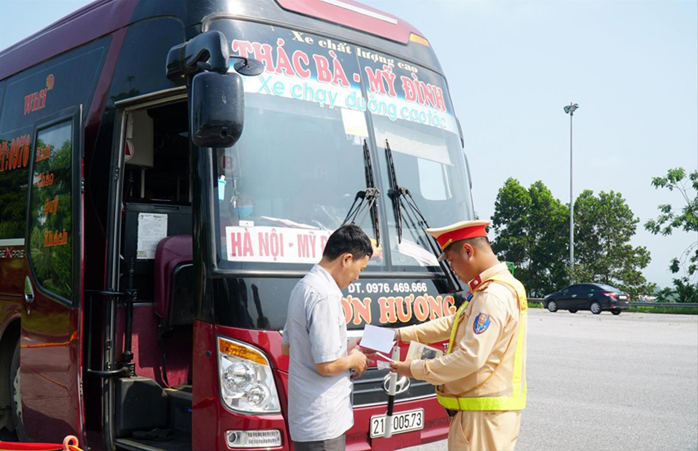 Xe kinh doanh phải lắp biển vàng: Lắm ưu tư, nhiều lo ngại ảnh 1