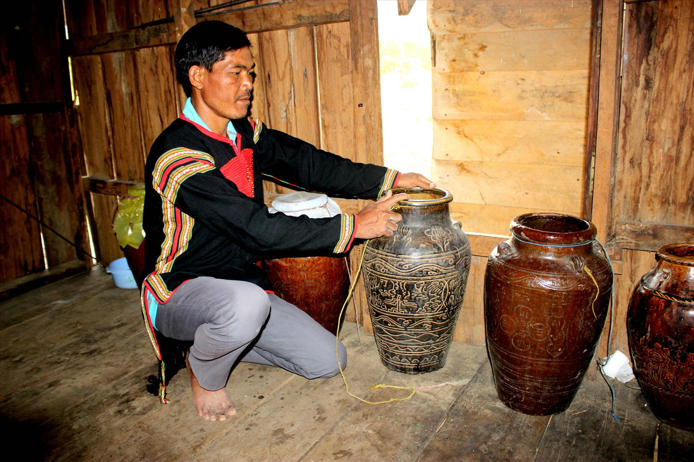 Người buôn Lang với giấc mơ nhà dài ảnh 1