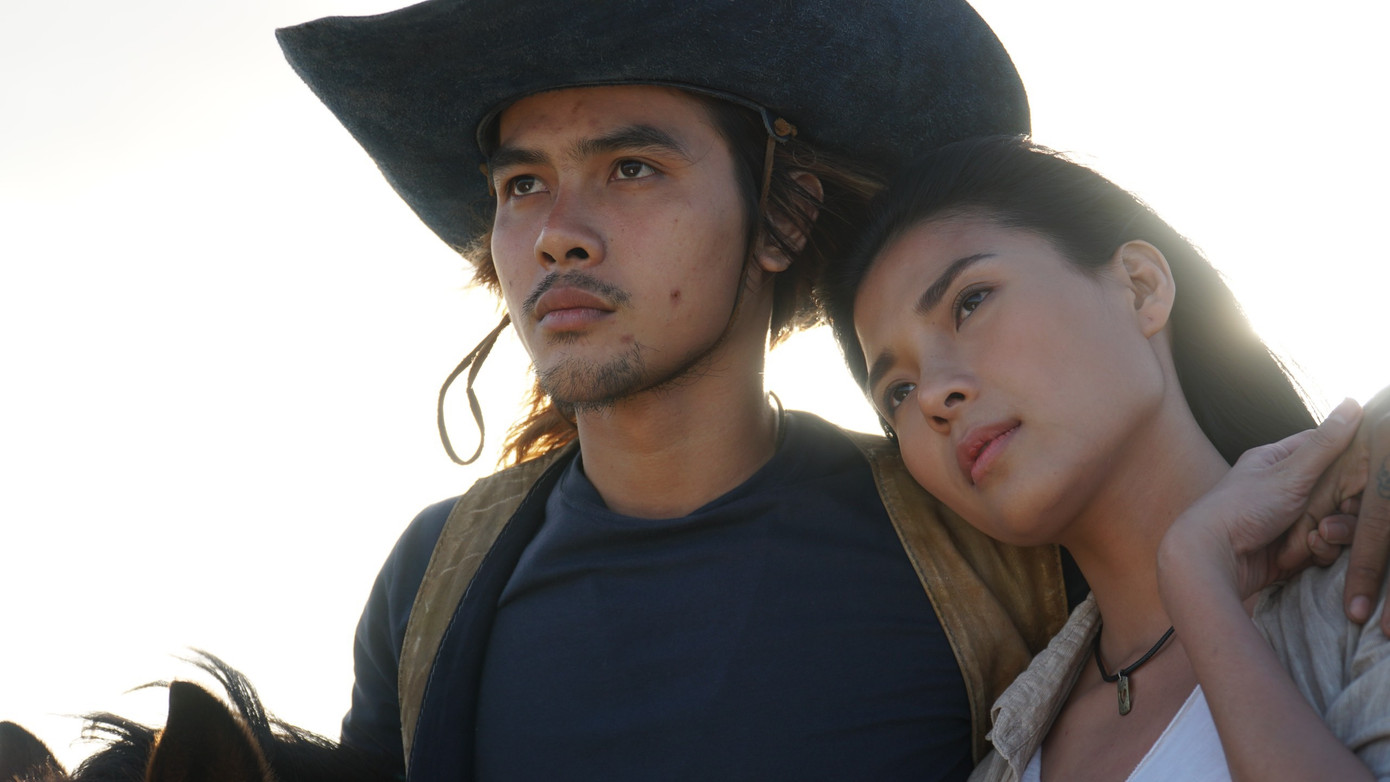 Thúy Diễm kể chuyện cấm túc, chạy trốn fan vì...COVID-19 ảnh 3