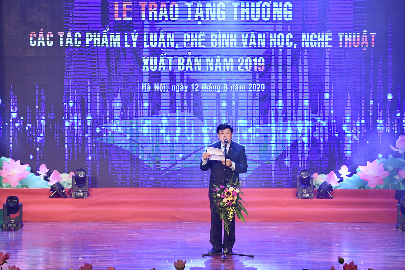 Trao 15 giải thưởng phê bình, lí luận văn học nghệ thuật năm 2019 ảnh 2