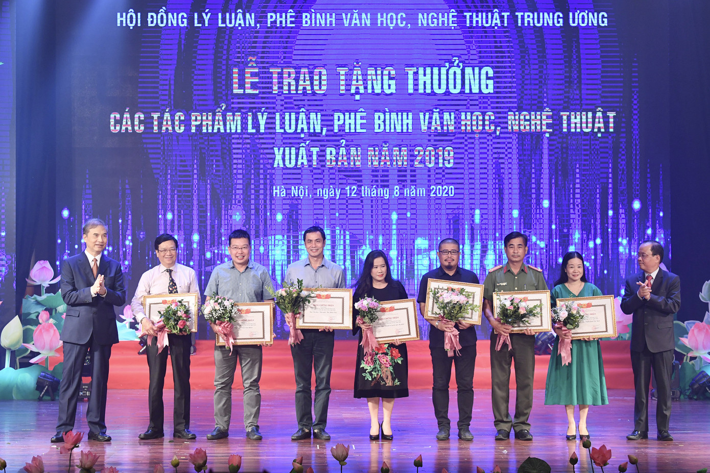 Trao 15 giải thưởng phê bình, lí luận văn học nghệ thuật năm 2019 ảnh 4