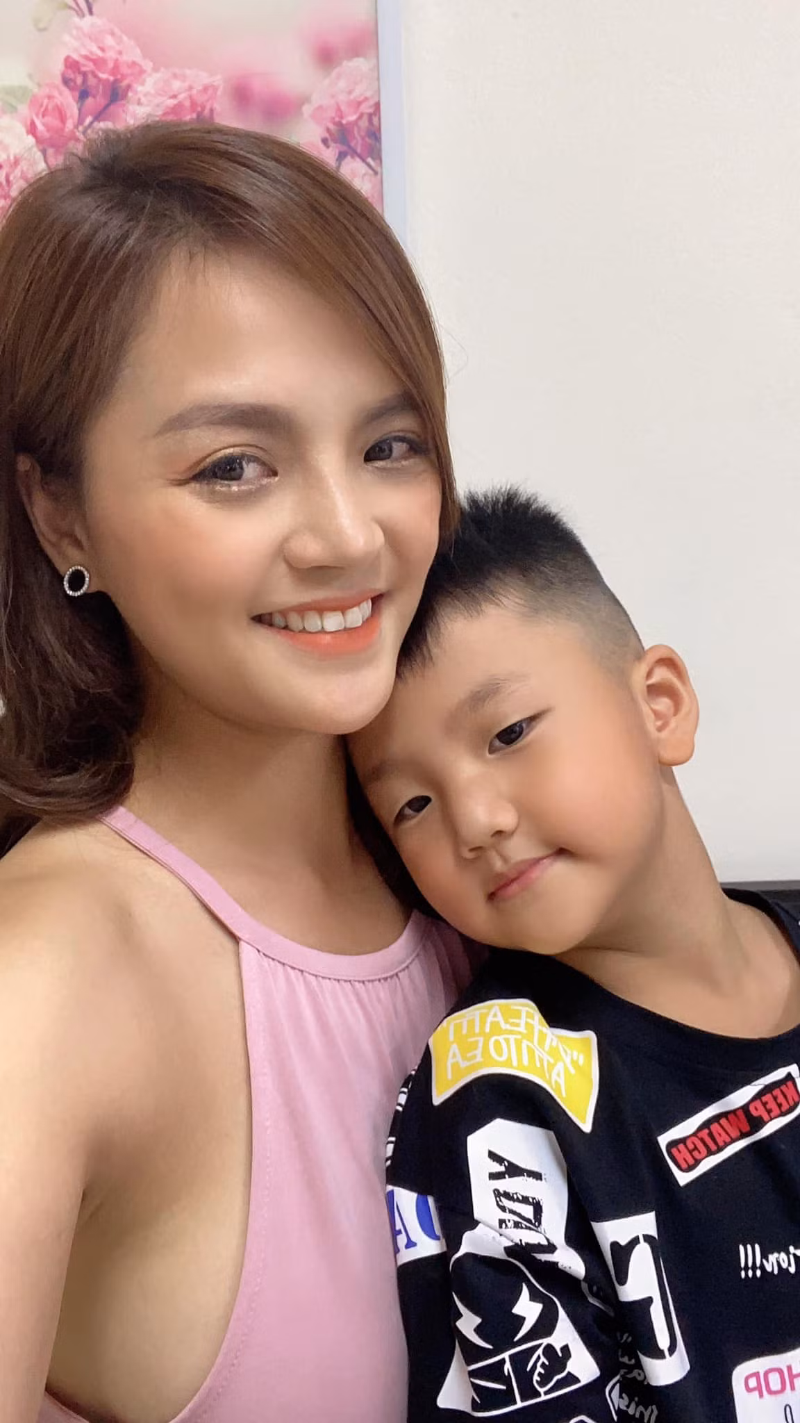Dàn nữ diễn viên truyền hình giờ vàng rưng rưng: Đà Nẵng cố lên! ảnh 1