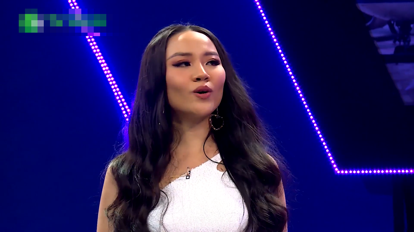 Nữ MC Phong Linh bất ngờ lên gameshow hẹn hò vì đường tình duyên trắc trở ảnh 1