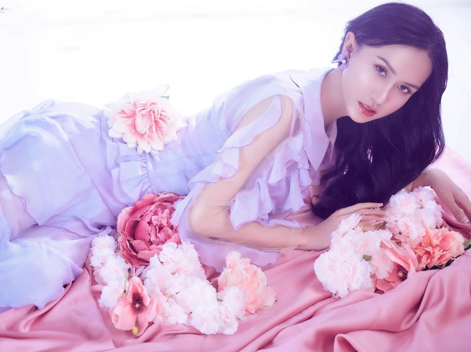 Tung bộ ảnh kỷ niệm 4 tháng chuyển giới, Lynk Lee khoe vòng một ‘bức thở’ ảnh 8