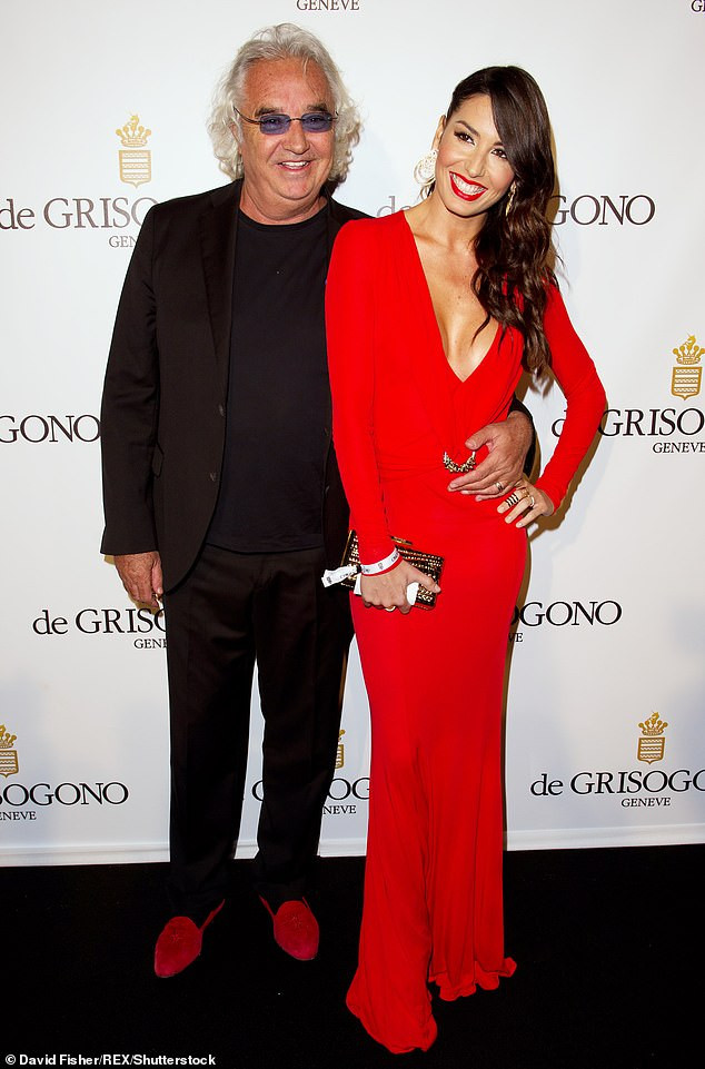 ‘Chân dài’ nước Ý phô diễn hình thể tuyệt mỹ với bikini bé xíu tuổi 40 ảnh 6