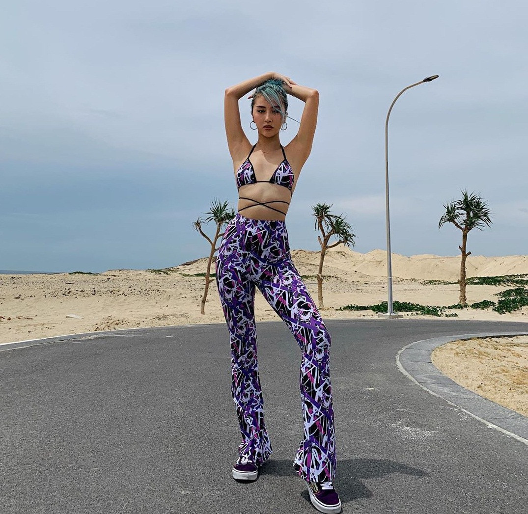 Quỳnh Anh Shyn tung ảnh đồ bơi sexy, tự nhận ‘ngu ngốc’ sau huỷ theo dõi Chi Pu ảnh 1